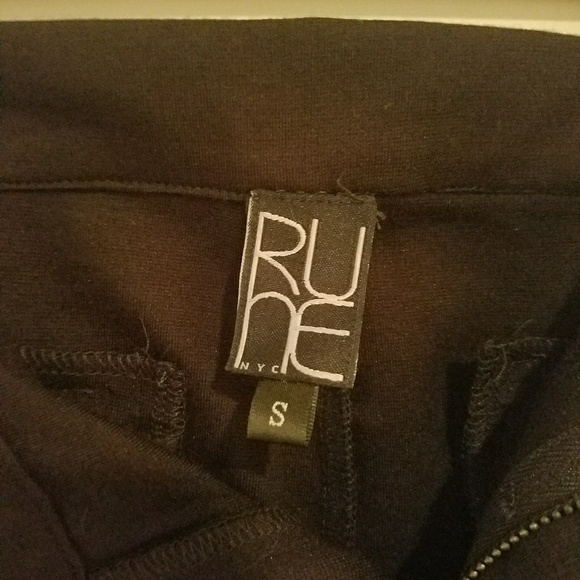 🚫Sold🚫Sold Like New Black Rune pants size S - Picture 5 of 7